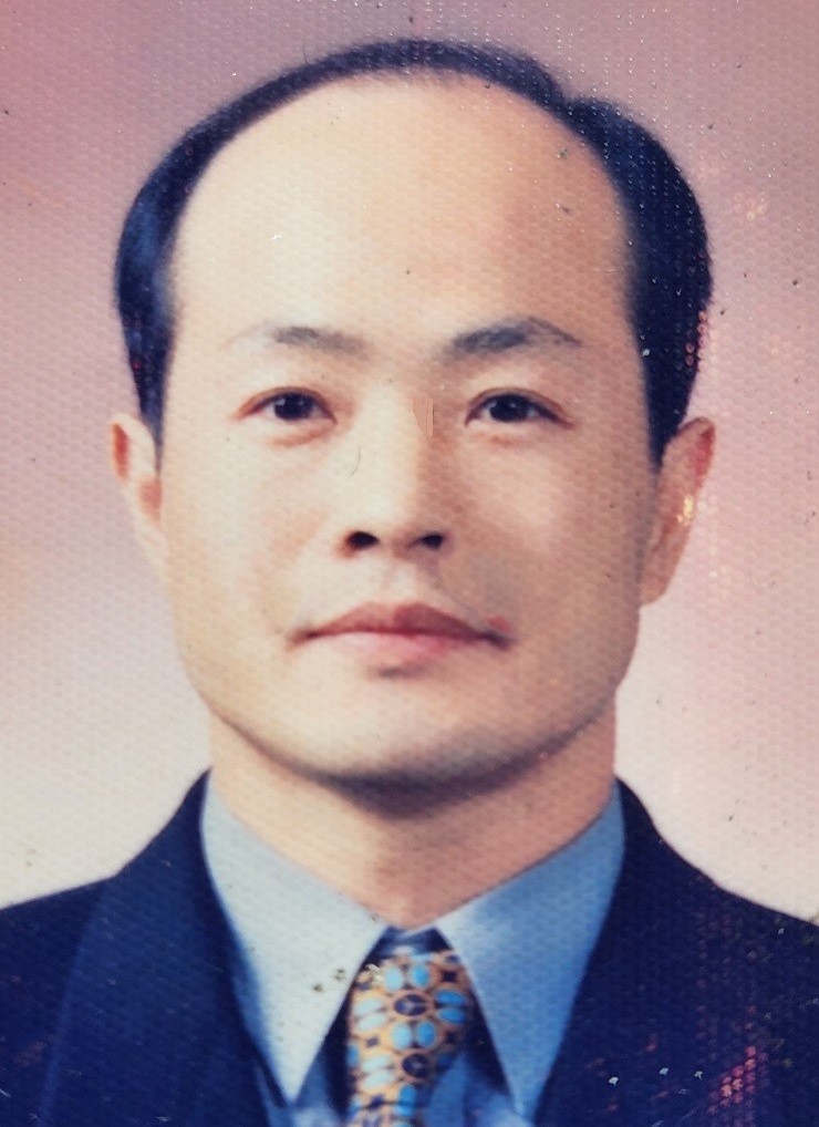김홍인 사진